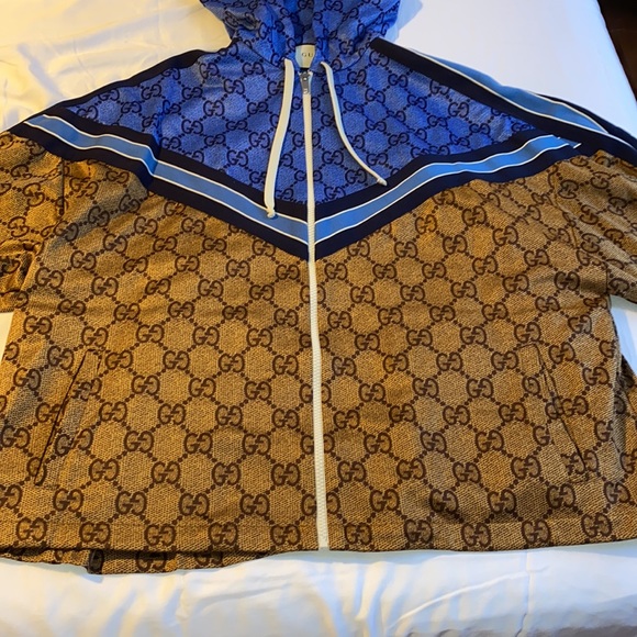 GUCCI Monogram Pleated Jacket NWOT - Picture 9 of 16